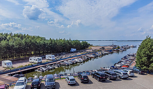 Участок рядом с Московским морем