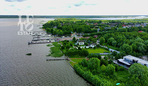 Участок рядом с Московским морем