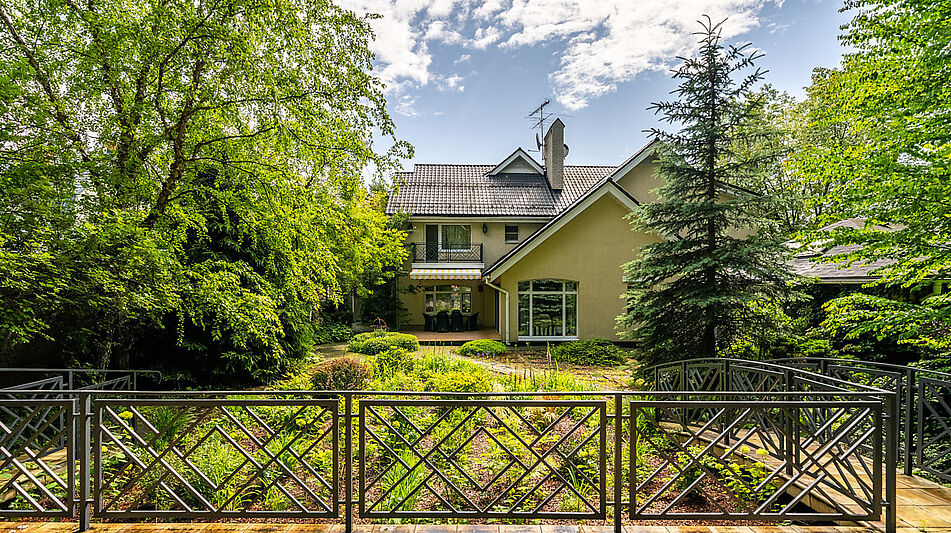 Прилесной дом в Вешках