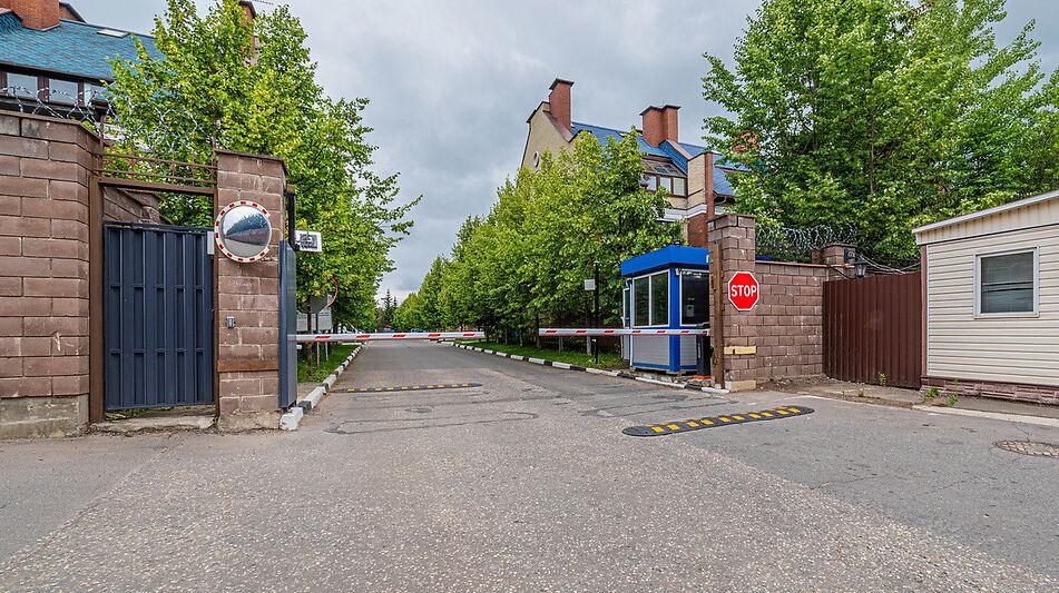 Большой участок в КП Горки-8