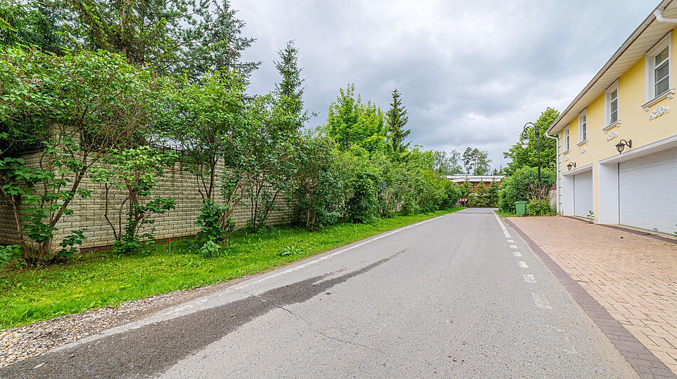 Большой участок в КП Горки-8