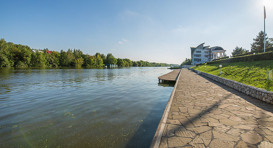 Белый берег