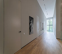 Дом с бассейном в Ренессанс парк