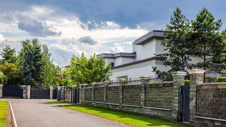 Резиденция в НПИЗ Речное