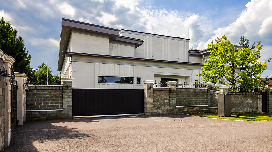 Резиденция в НПИЗ Речное