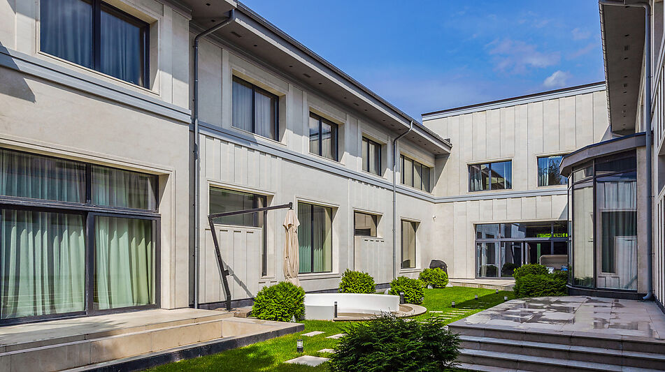 Резиденция в НПИЗ Речное