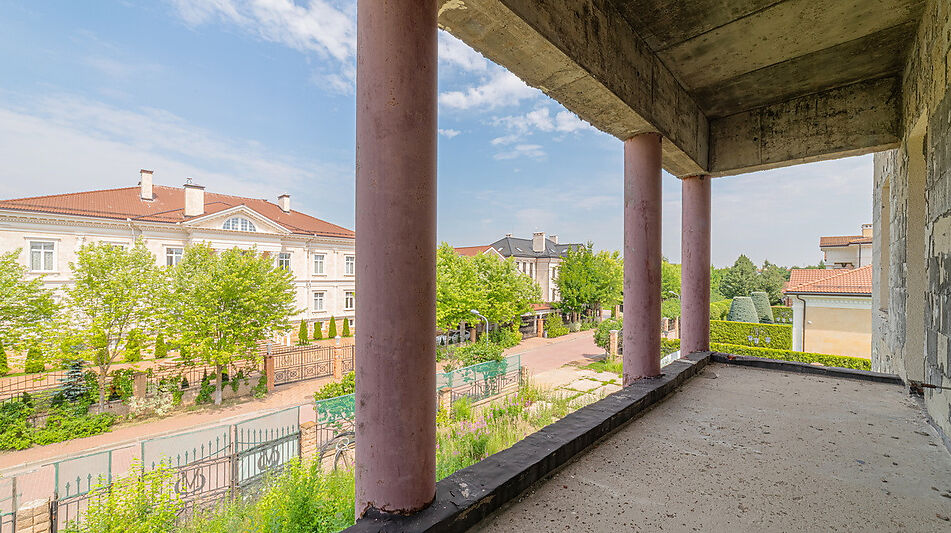 Дом без отделки в КП Монолит