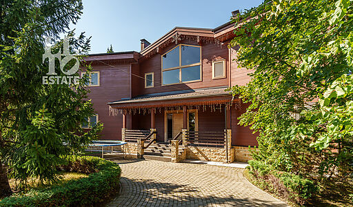 Готовый дом  в Гольф-Клуб Пестово