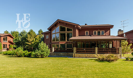 Готовый дом  в Гольф-Клуб Пестово