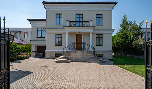 Дом в КП Резиденция Монолит