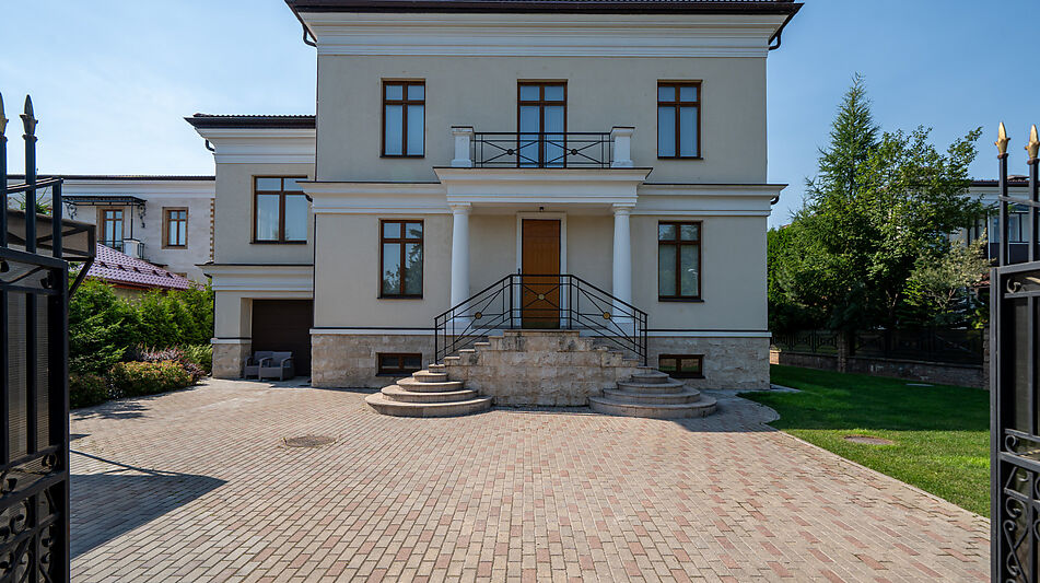 Дом в КП Резиденция Монолит