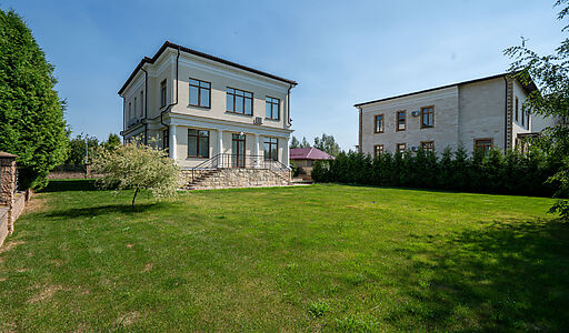 Дом в КП Резиденция Монолит