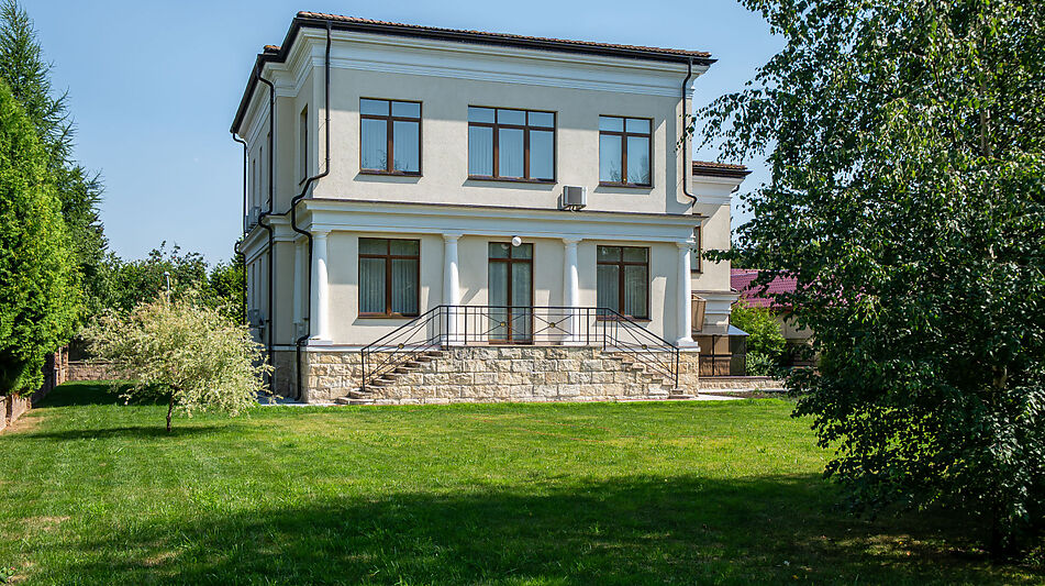 Дом в КП Резиденция Монолит