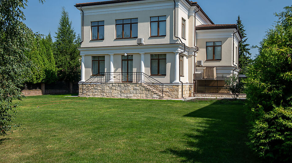 Дом в КП Резиденция Монолит