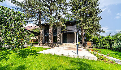 Дизайнерский дом в пос. Икша