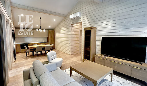 Дом в лесу в Аксаково Форест клуб