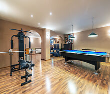 Дом с бассейном в Новогорске