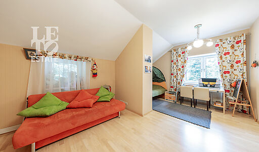 Дом с бассейном в Новогорске