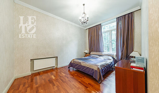 Дом с бассейном в Новогорске