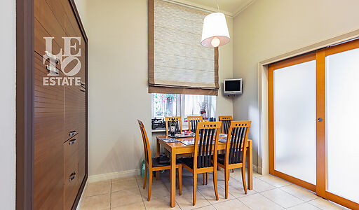 Дом с бассейном в Новогорске