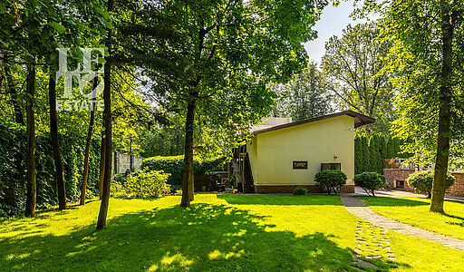 Дом с бассейном в Новогорске