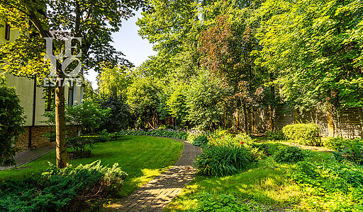 Дом с бассейном в Новогорске