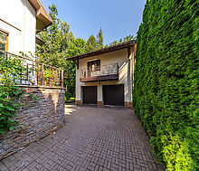 Дом с бассейном в Новогорске