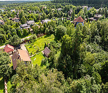 Участок у леса в закрытом поселке