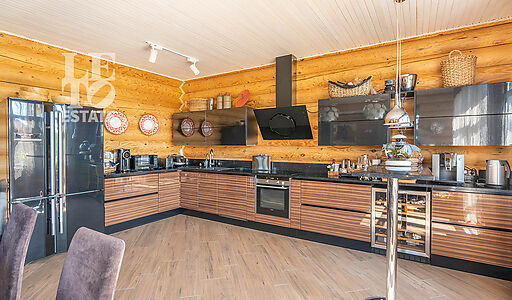 Дом с отделкой в Аква Вилле