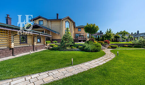 Дом с отделкой в Аква Вилле