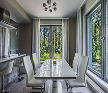 Дом на берегу водохранилища