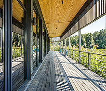 Дом на берегу водохранилища