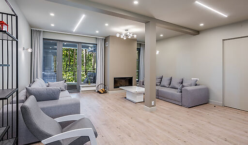 Дом на берегу водохранилища