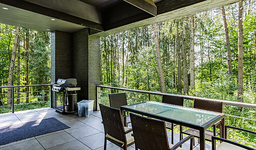 Дом на берегу водохранилища