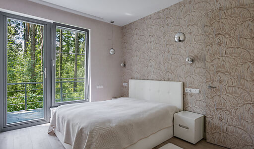 Дом на берегу водохранилища