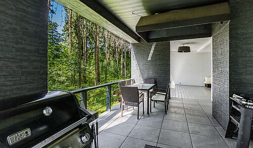 Дом на берегу водохранилища