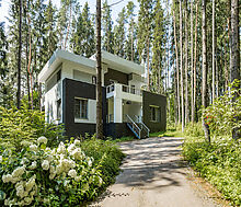 Дом на берегу водохранилища