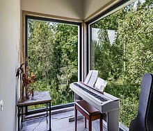 Дом на берегу водохранилища