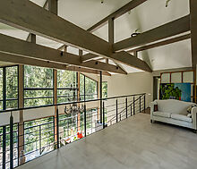 Дом на берегу водохранилища