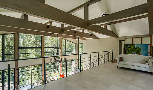 Дом на берегу водохранилища