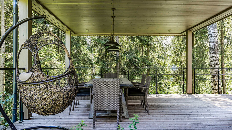 Дом на берегу водохранилища