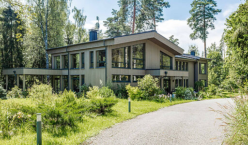 Дом на берегу водохранилища