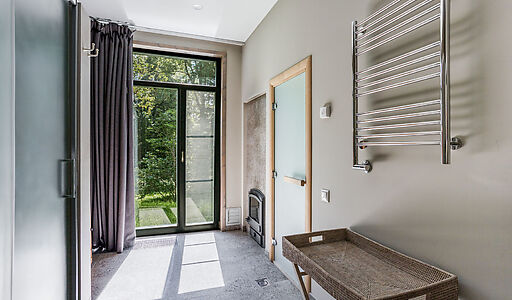 Дом на берегу водохранилища