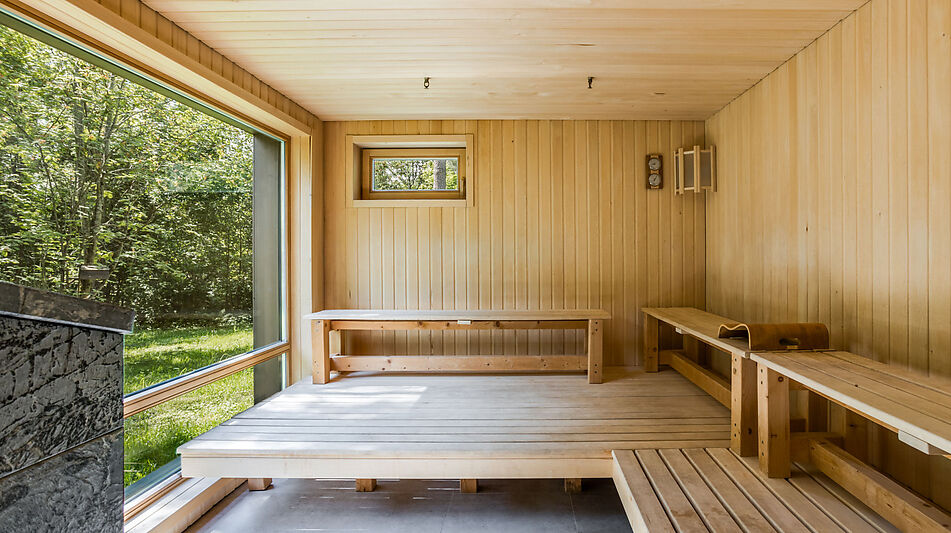 Дом на берегу водохранилища