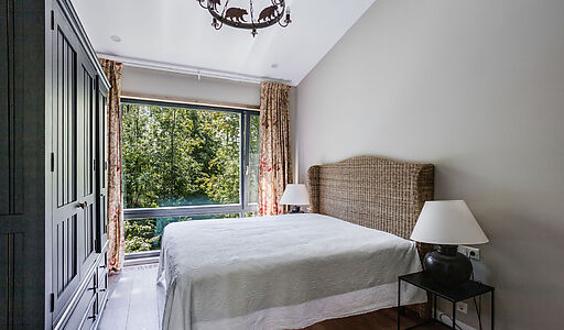 Дом на берегу водохранилища