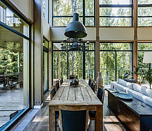 Дом на берегу водохранилища