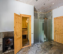 Дом на берегу водохранилища