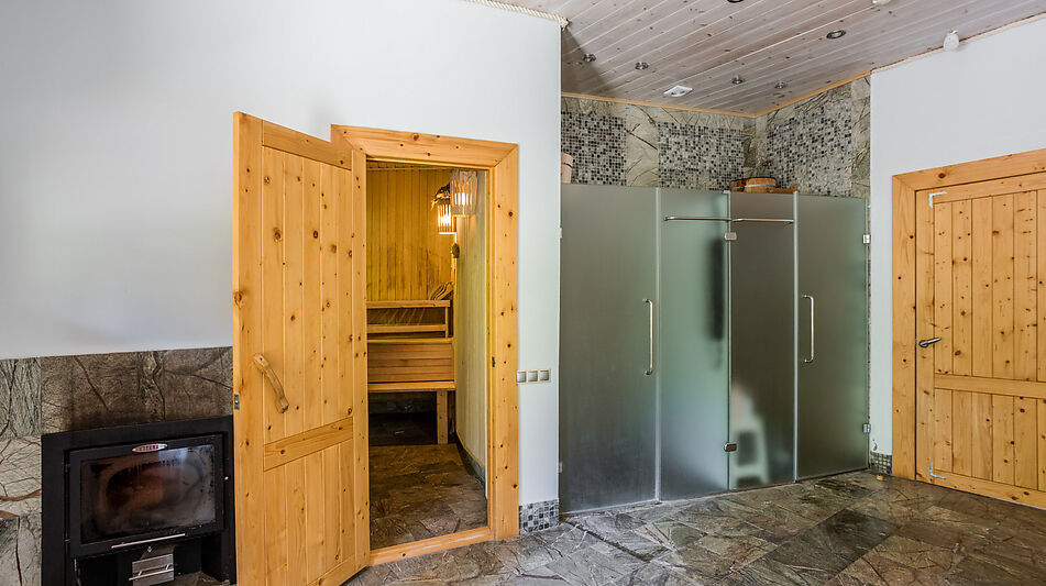 Дом на берегу водохранилища