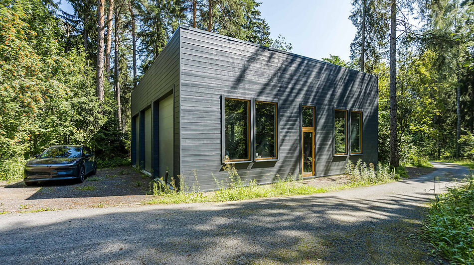 Дом на берегу водохранилища