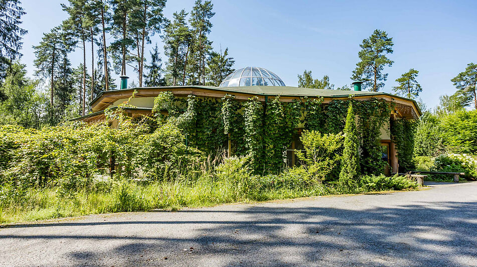 Дом на берегу водохранилища